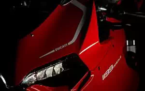 Desktop wallpapers motorcycle Ducati Superbike 1199 Panigale R - 2014