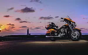 Desktop wallpapers motorcycle Harley-Davidson CVO Limited - 2015