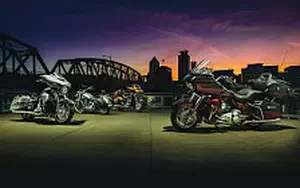 Desktop wallpapers motorcycle Harley-Davidson CVO Limited - 2015