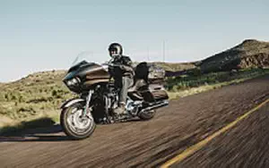 Desktop wallpapers motorcycle Harley-Davidson CVO Road Glide Ultra - 2016