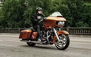 Desktop wallpapers motorcycle Harley-Davidson Touring Road Glide - 2015