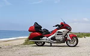 Desktop wallpapers motorcycle Honda Gold Wing - 2012