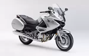 Motorcycles wallpapers Honda NT700V - 2010