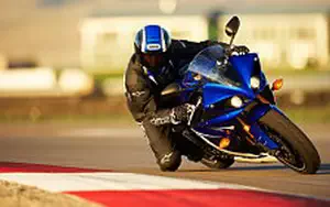 Desktop wallpapers motorcycle Yamaha YZF-R1 - 2011