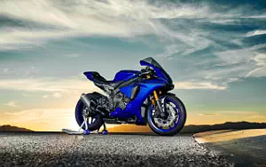 Desktop wallpapers motorcycle Yamaha YZF-R1 - 2018