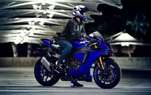 Desktop wallpapers motorcycle Yamaha YZF-R1 - 2018