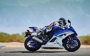 Desktop wallpapers motorcycle Yamaha YZF-R6 - 2015